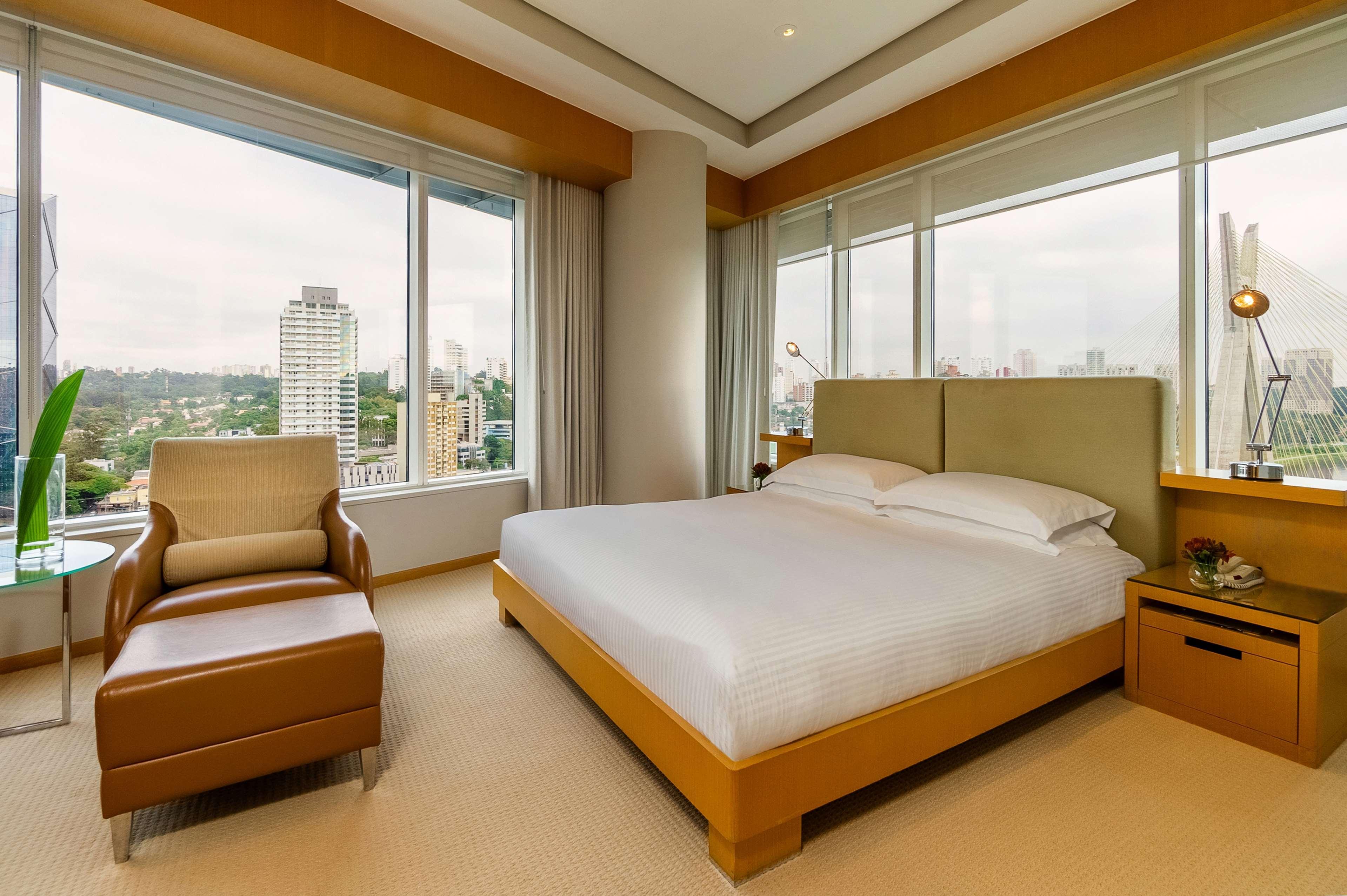 Grand Hyatt Sao Paulo Hotel Exterior foto A bedroom at the hotel