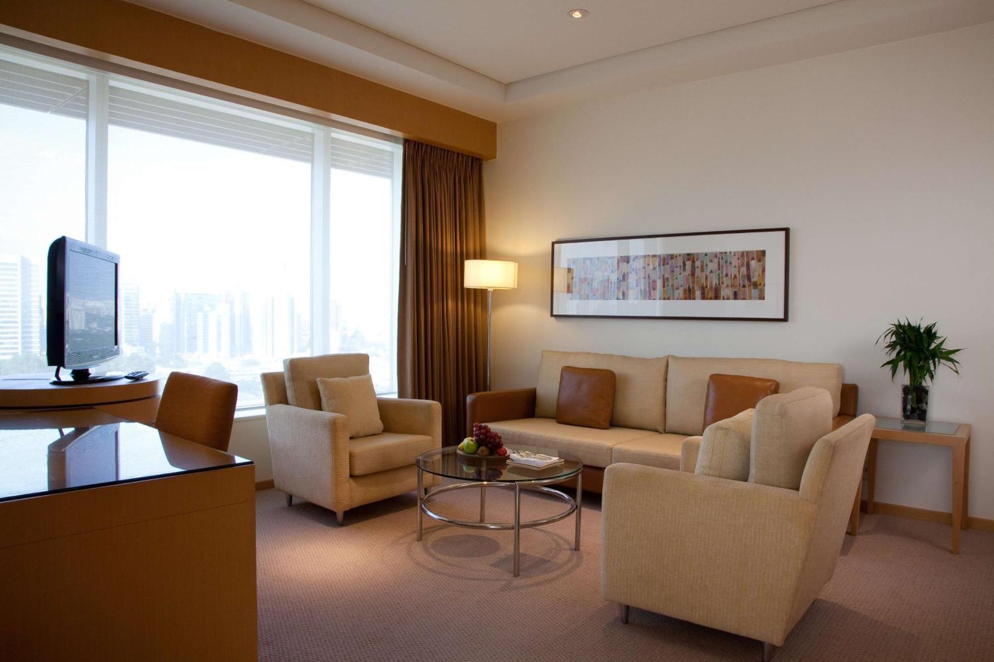 Grand Hyatt Sao Paulo Hotel Exterior foto A living room in a suite at the Jumeirah Emirates Towers Hotel